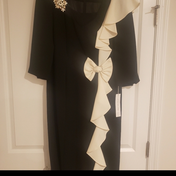 👗 - Picture 1 of 5